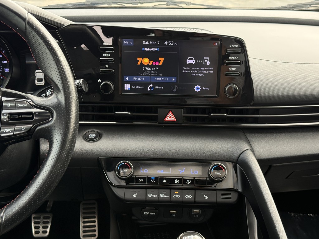 2022 Hyundai Elantra Image 22