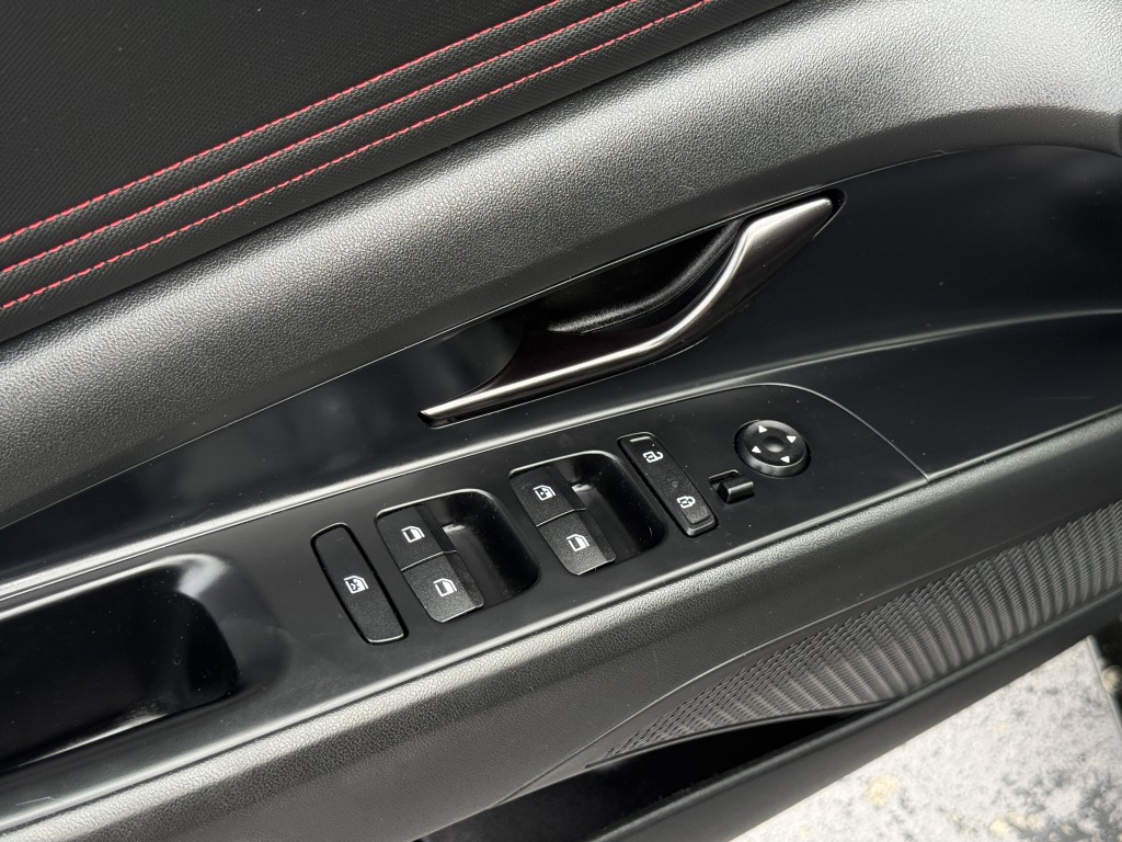 2022 Hyundai Elantra Image 25