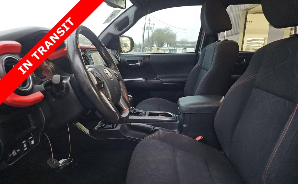 2017 Toyota Tacoma Image 7