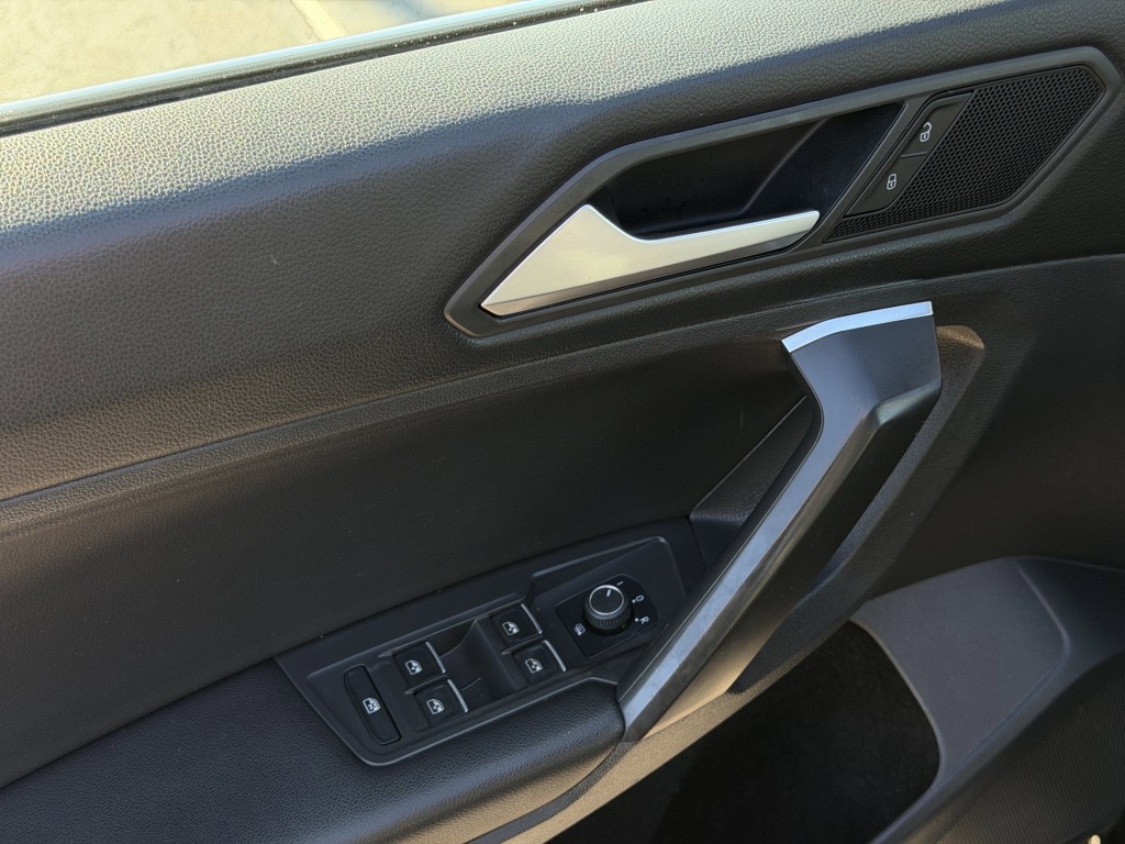 2021 Volkswagen Tiguan Image 21