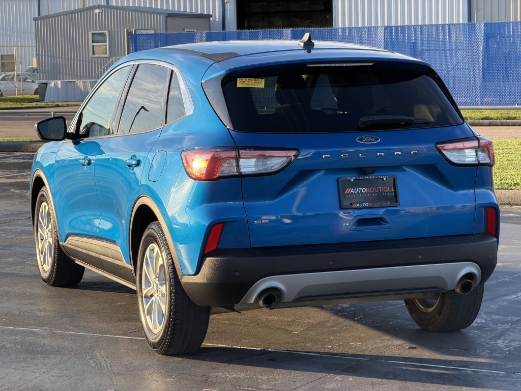 2021 Ford Escape Image 8