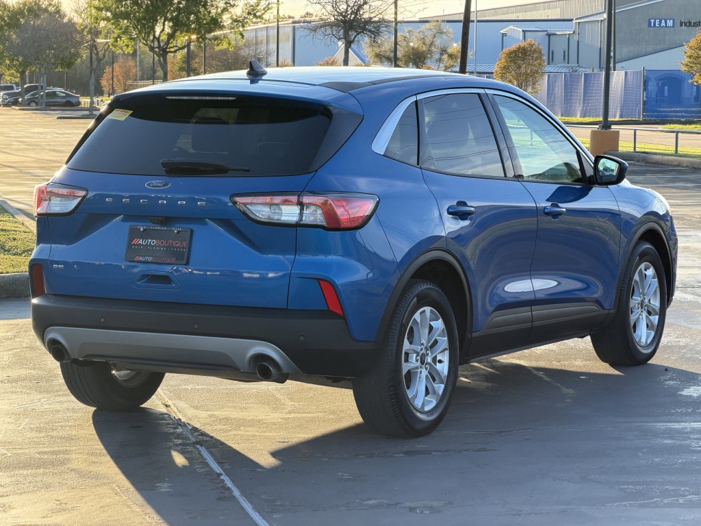 2021 Ford Escape Image 9
