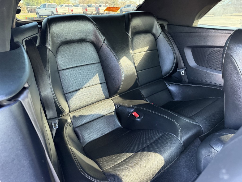 2020 Ford Mustang Image 24