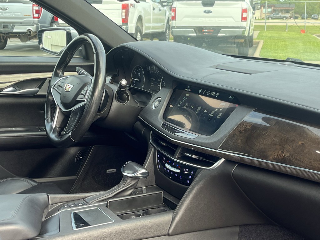 2018 Cadillac CT6 Image 16