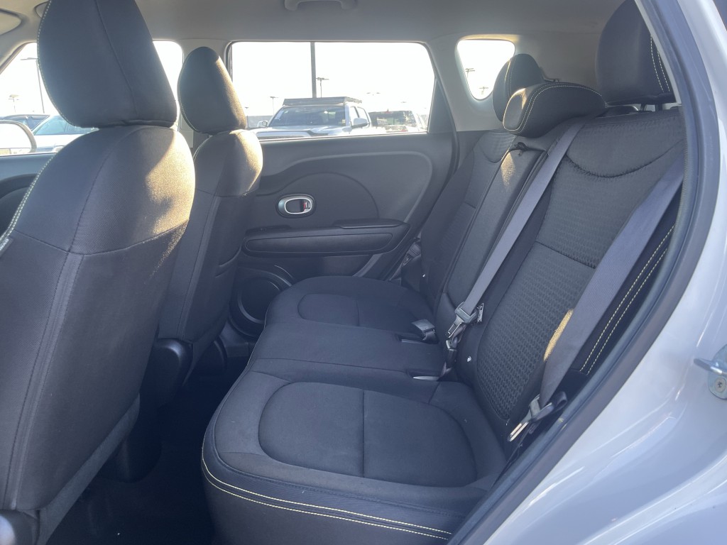 2016 Kia Soul Image 17
