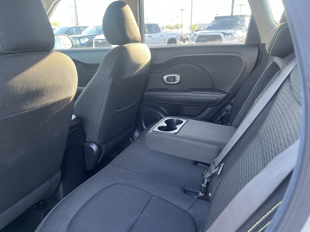 2016 Kia Soul Image 18