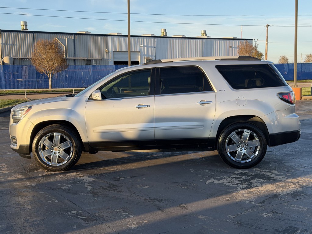 2017 GMC Acadia Image 11