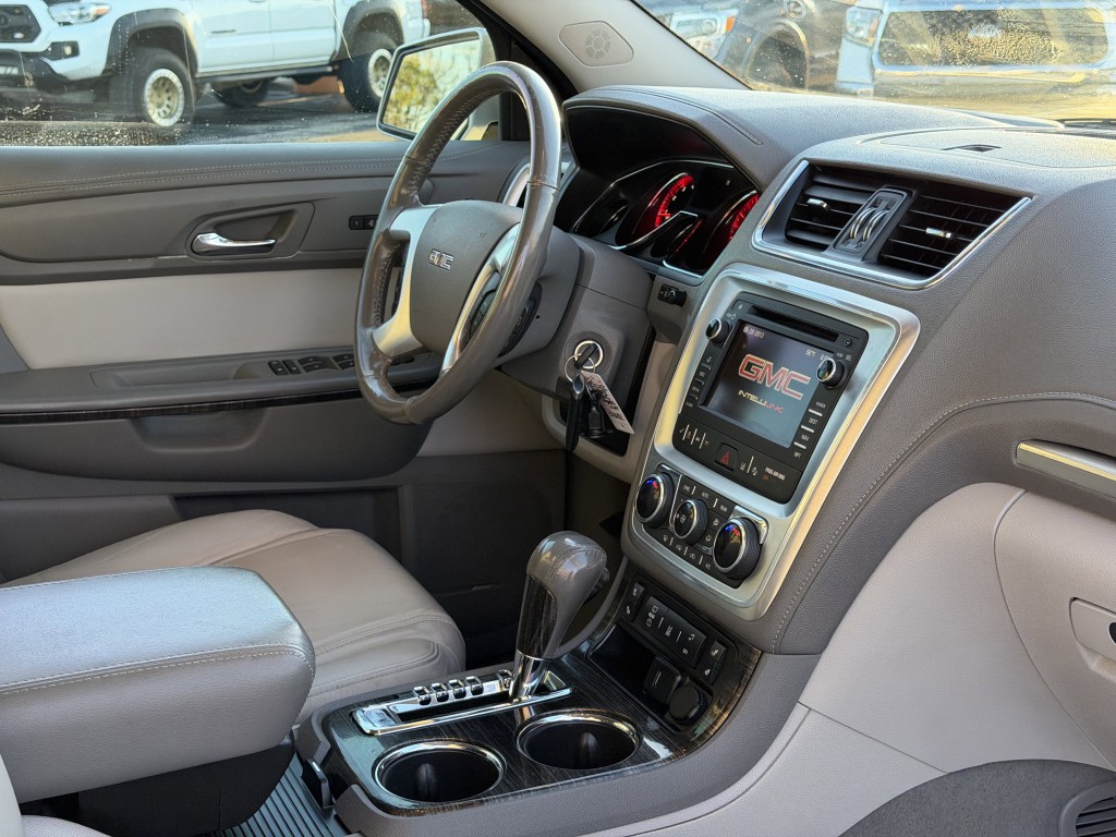 2017 GMC Acadia Image 13