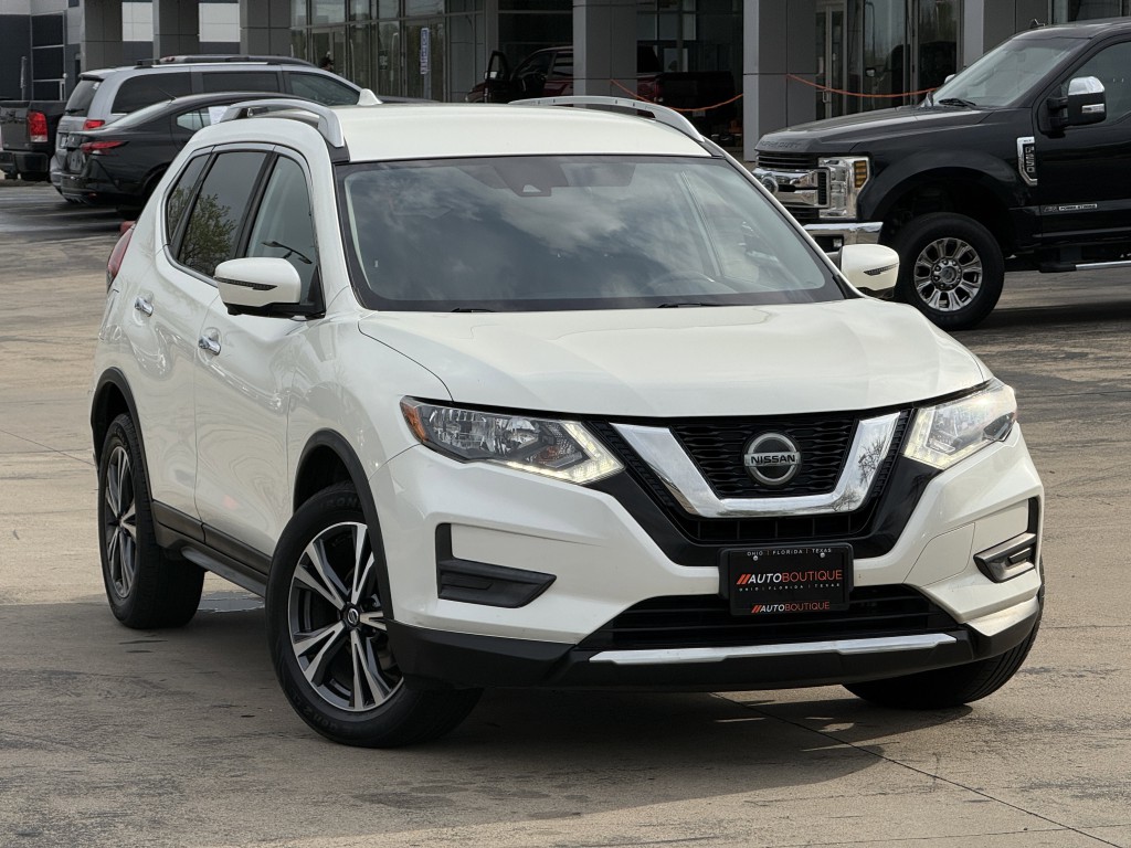 2019 Nissan Rogue Image 3