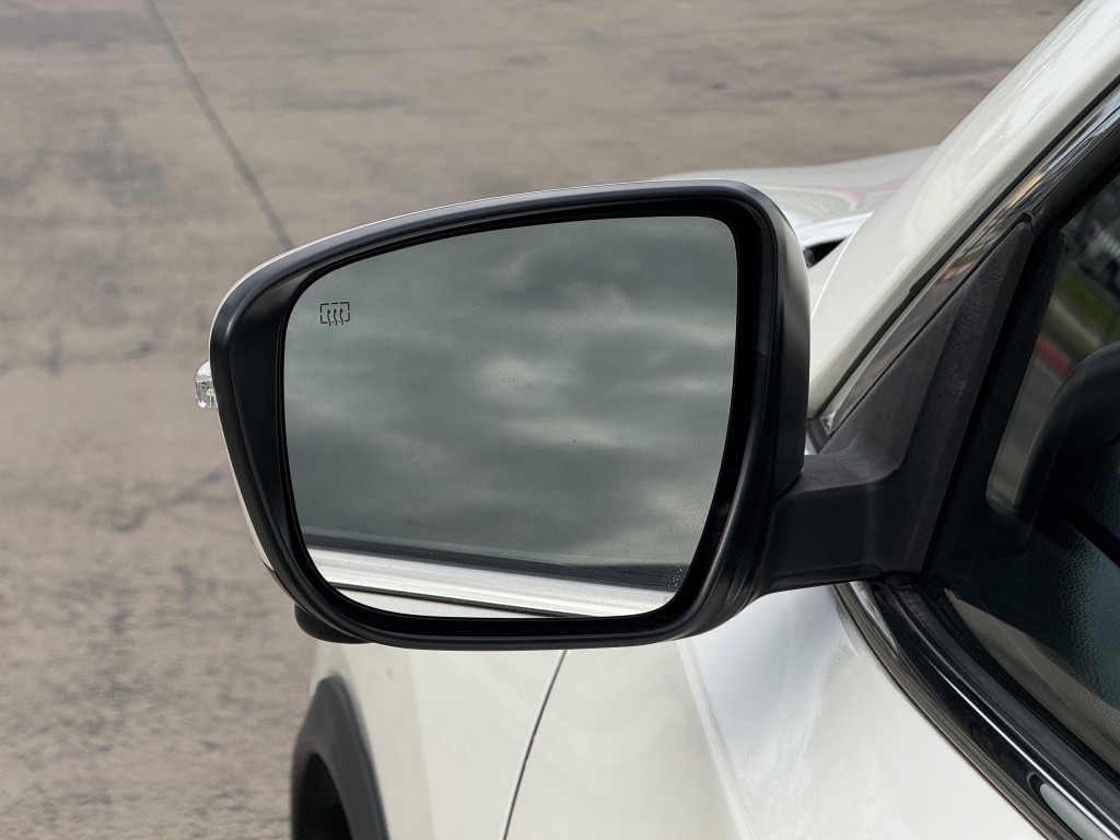 2019 Nissan Rogue Image 13