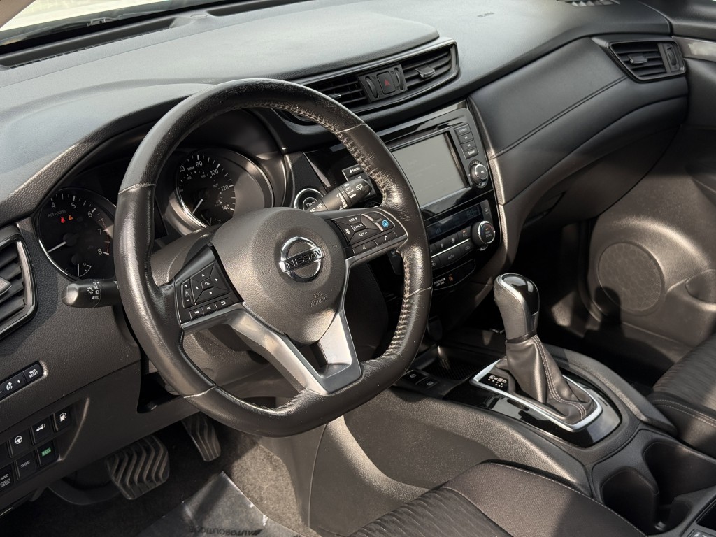 2019 Nissan Rogue Image 14