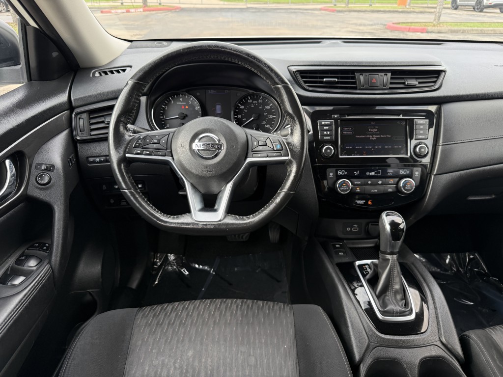 2019 Nissan Rogue Image 16