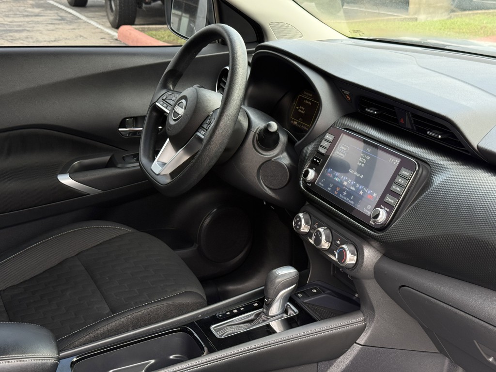 2023 Nissan Kicks Image 14