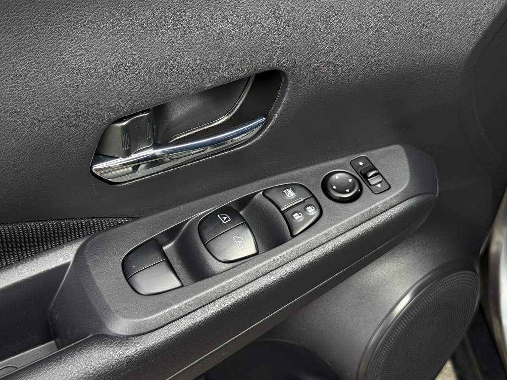 2023 Nissan Kicks Image 24