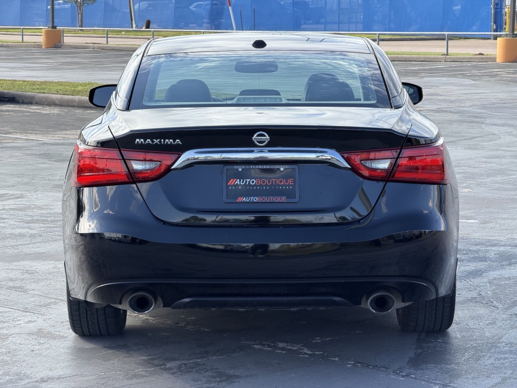 2017 Nissan Maxima Image 9