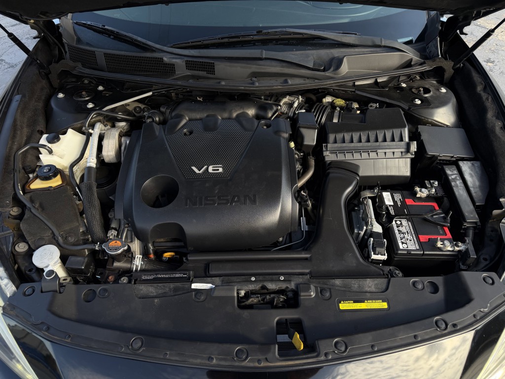 2017 Nissan Maxima Image 13