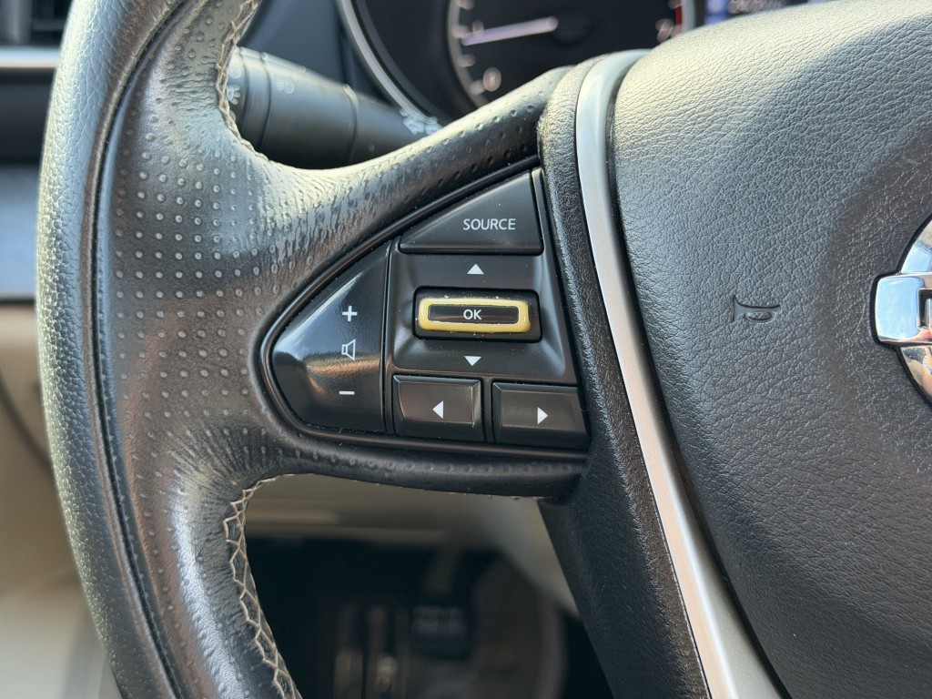 2017 Nissan Maxima Image 17