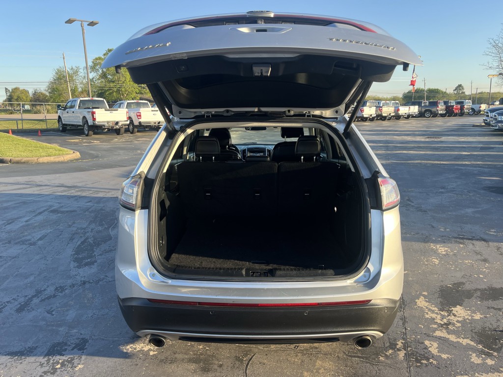 2018 Ford Edge Image 12
