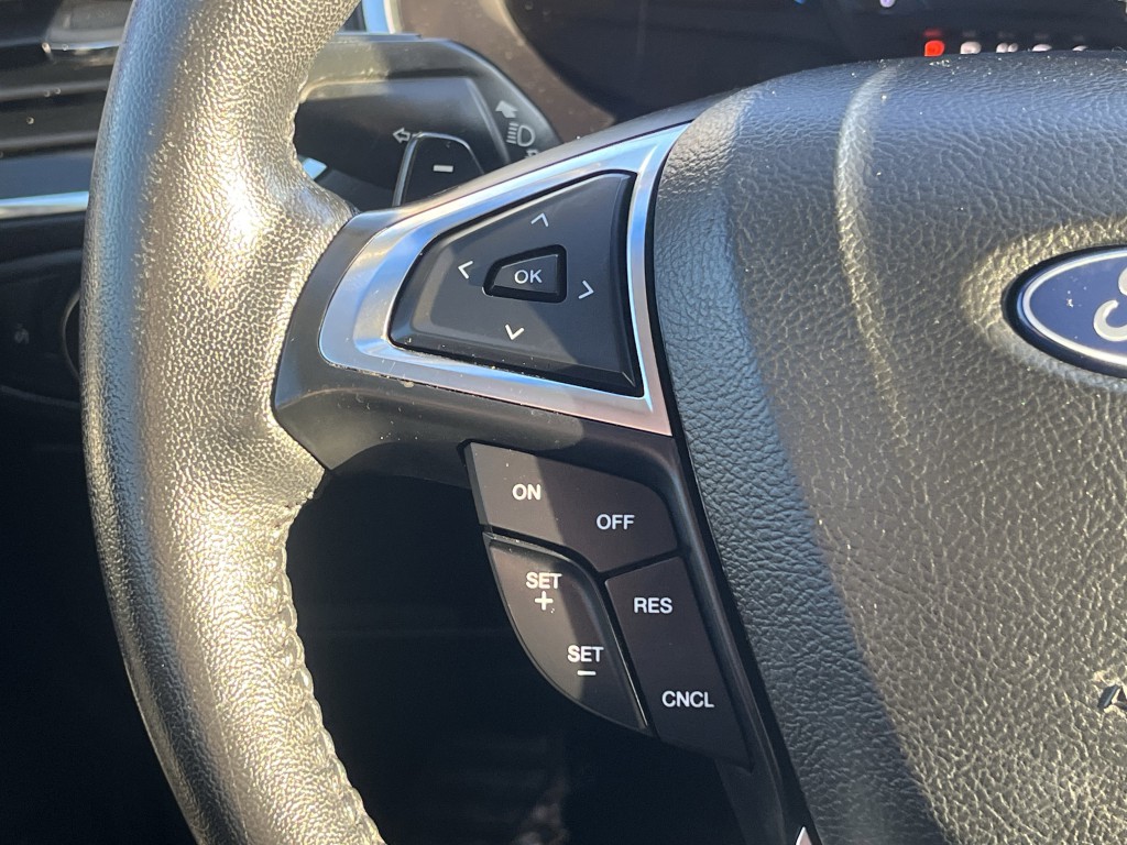 2018 Ford Edge Image 21