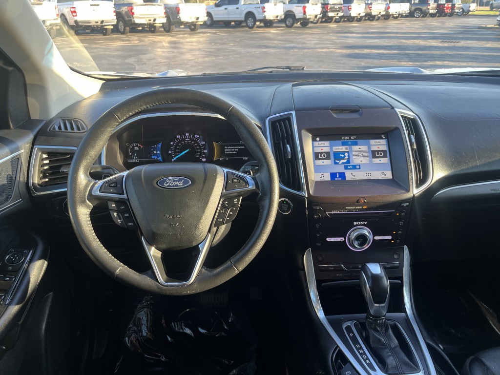 2018 Ford Edge Image 27