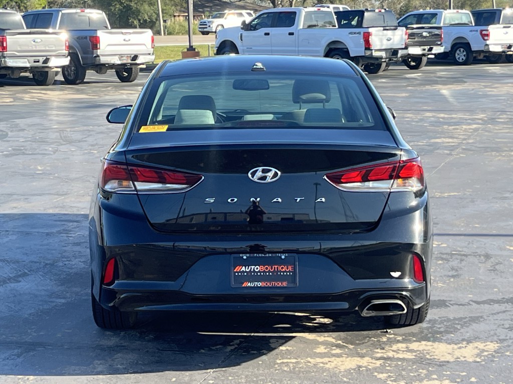 2018 Hyundai Sonata Image 8