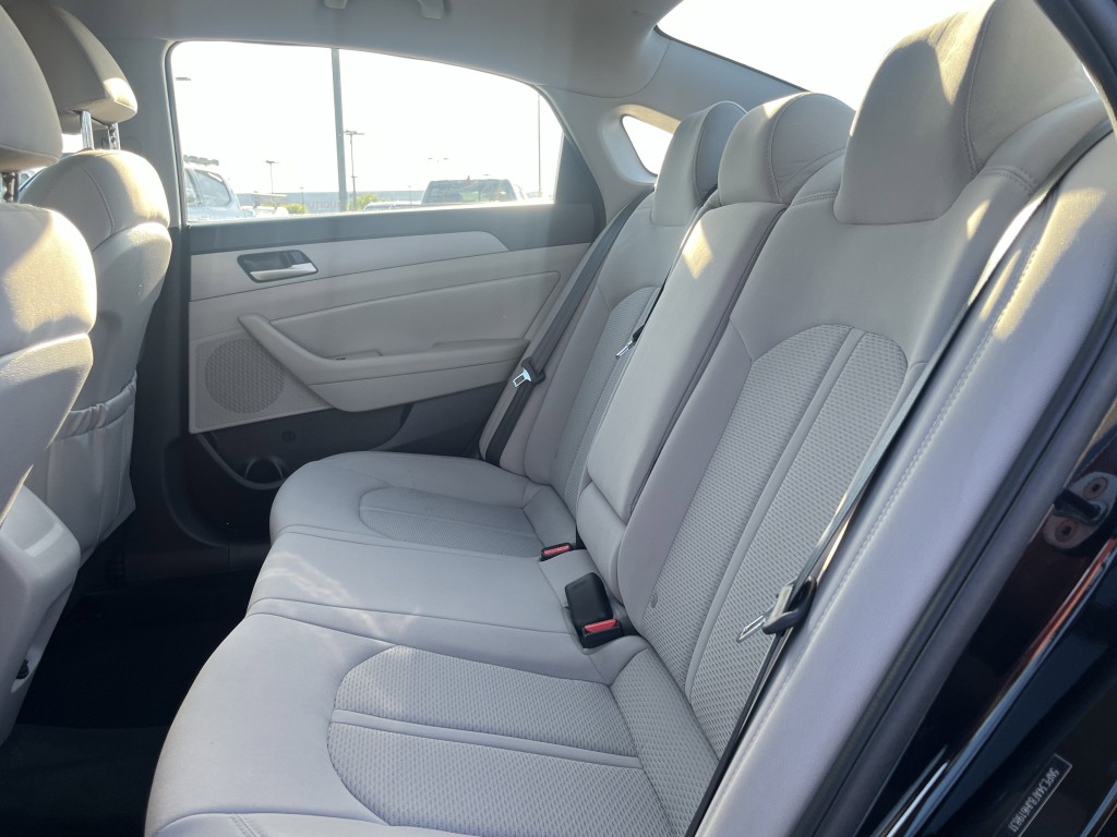 2018 Hyundai Sonata Image 17