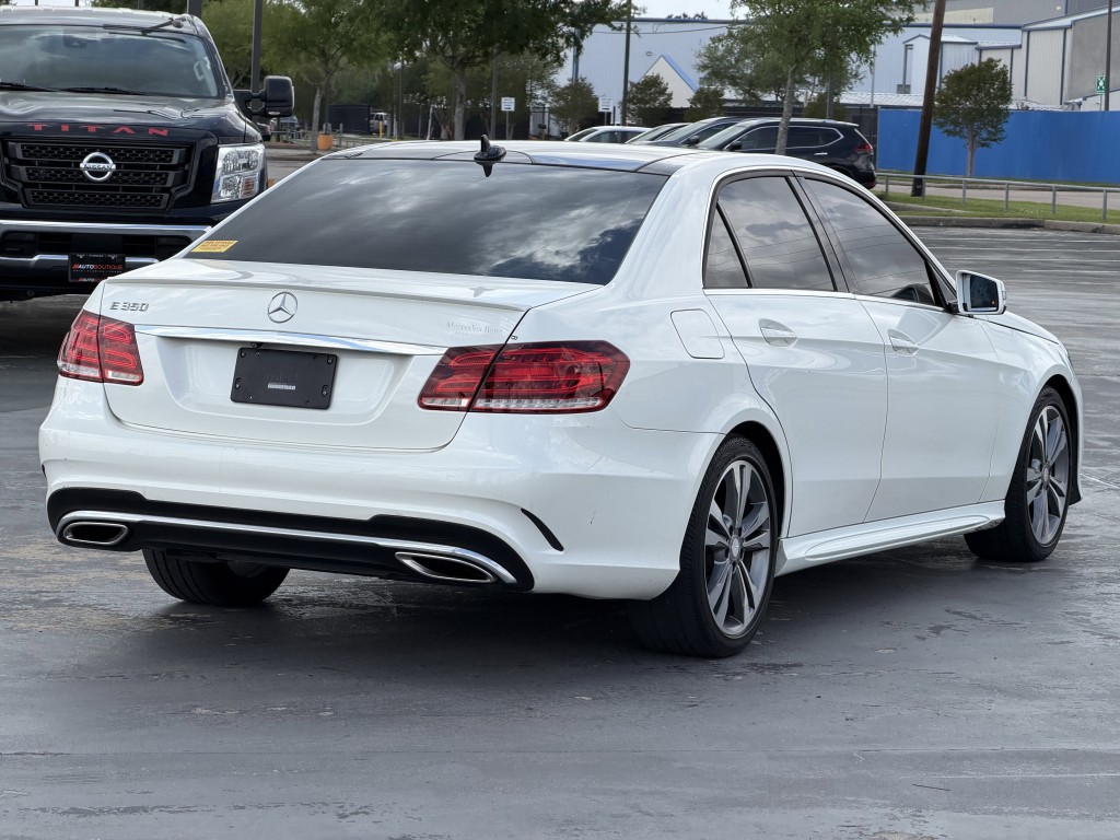 2016 Mercedes-Benz E-Class Image 8