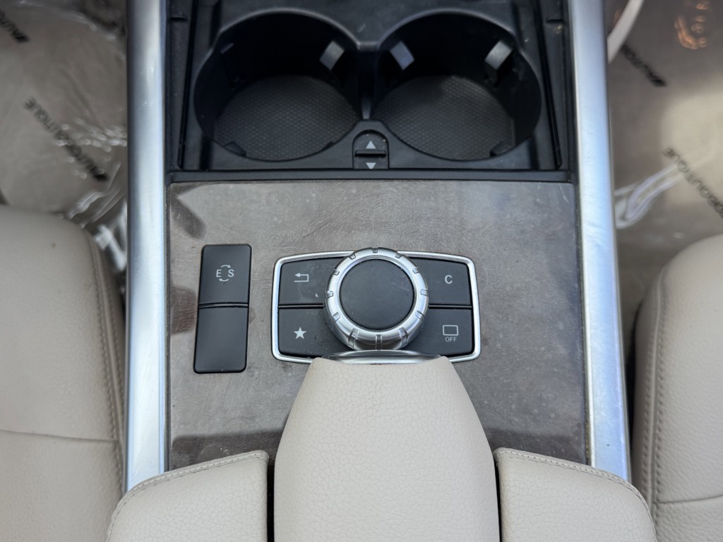 2016 Mercedes-Benz E-Class Image 20