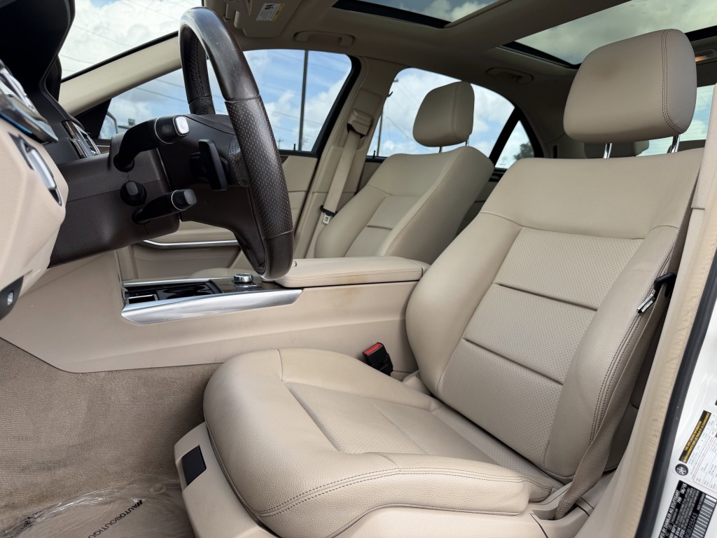 2016 Mercedes-Benz E-Class Image 23