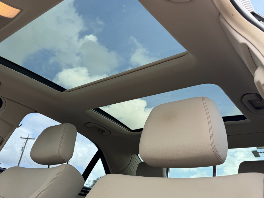 2016 Mercedes-Benz E-Class Image 28