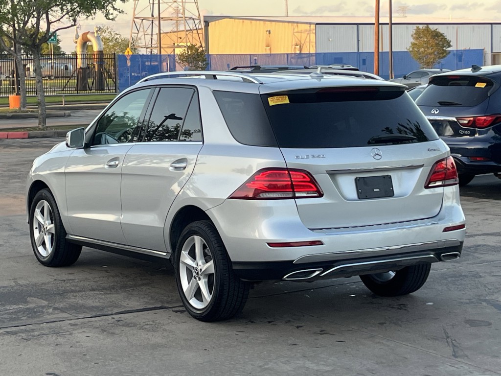 2017 Mercedes-Benz GLE-Class Image 9