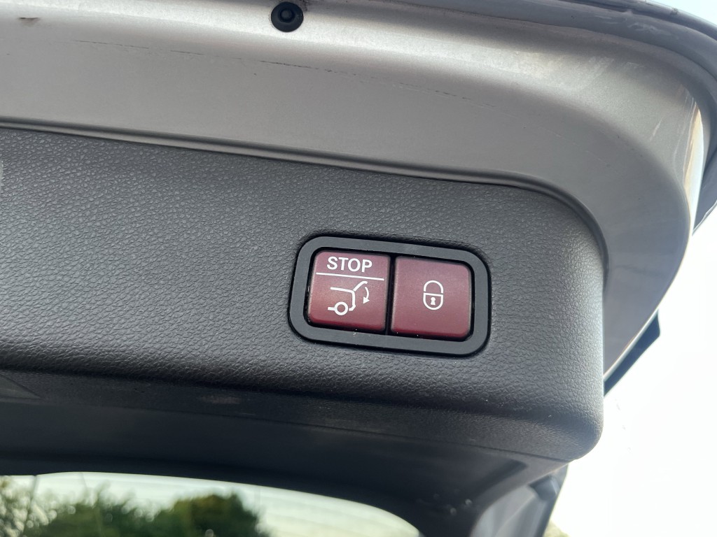 2017 Mercedes-Benz GLE-Class Image 12