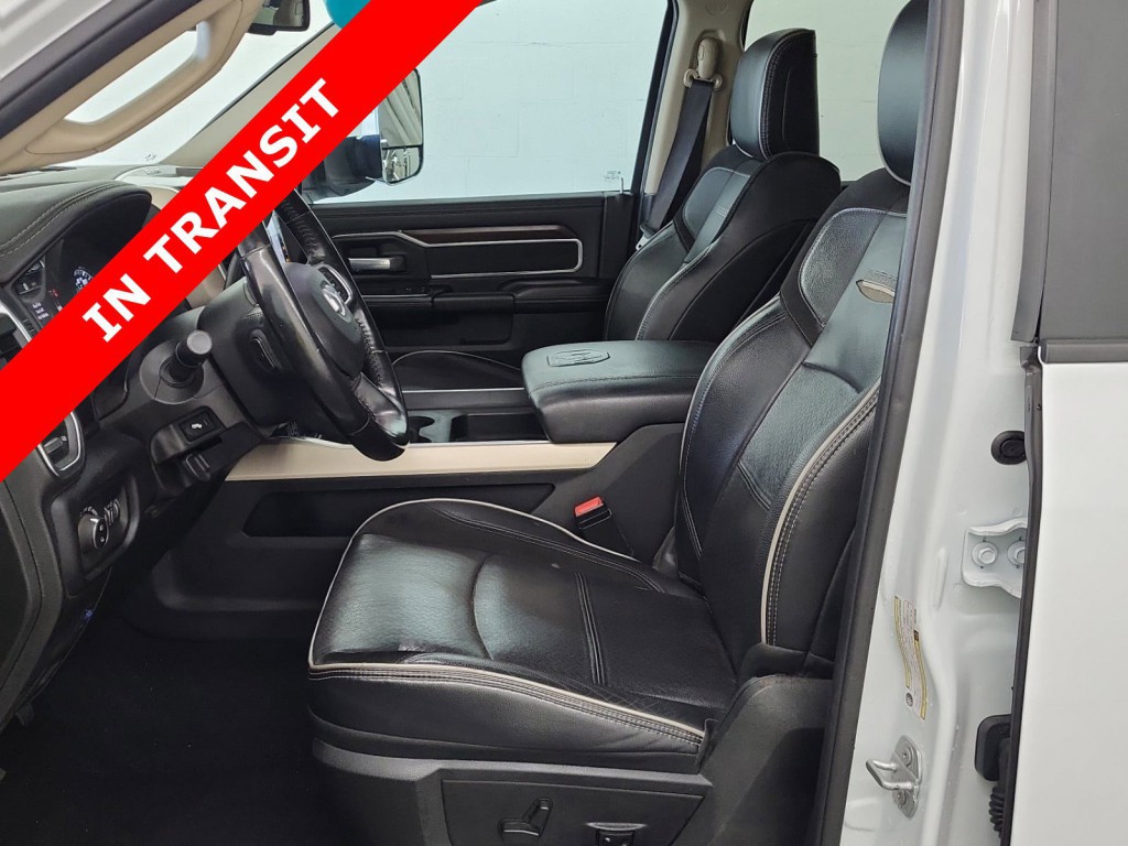 2022 RAM 3500 Image 8