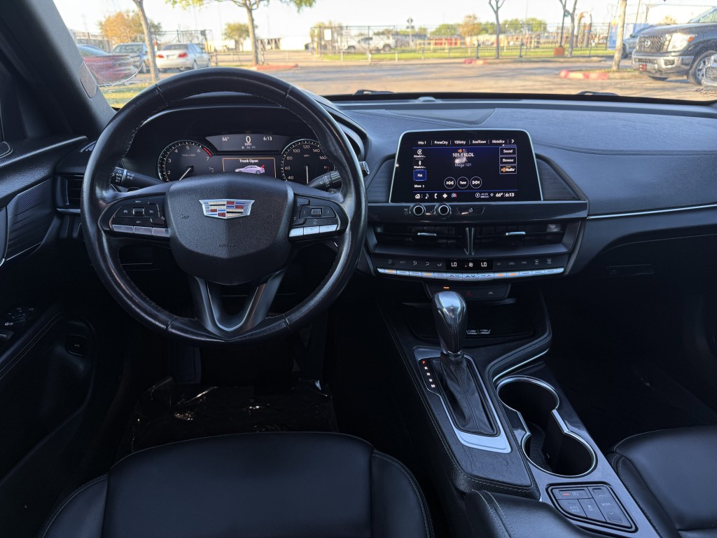 2022 Cadillac CT4 Image 16