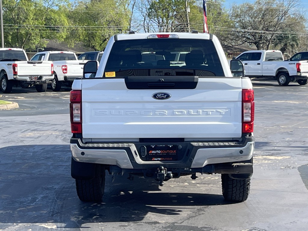 2022 Ford F-350 Image 8
