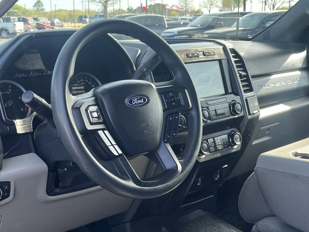 2022 Ford F-350 Image 12