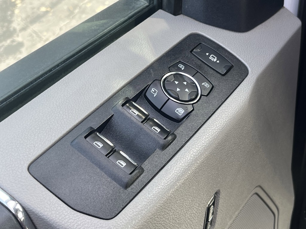 2022 Ford F-350 Image 17