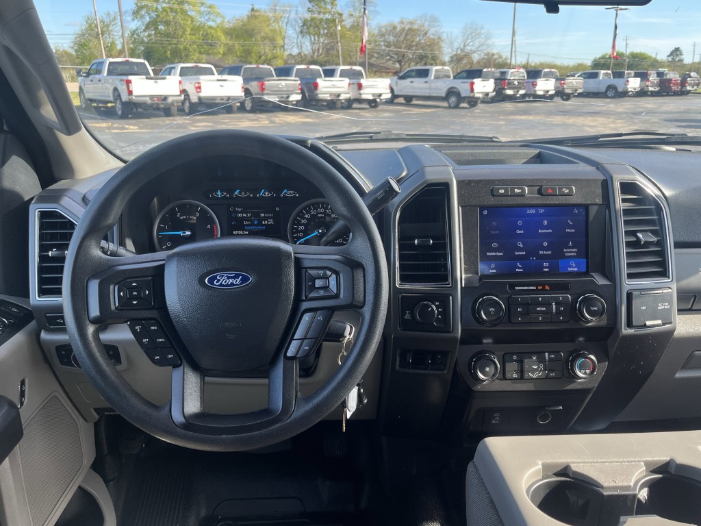 2022 Ford F-350 Image 25