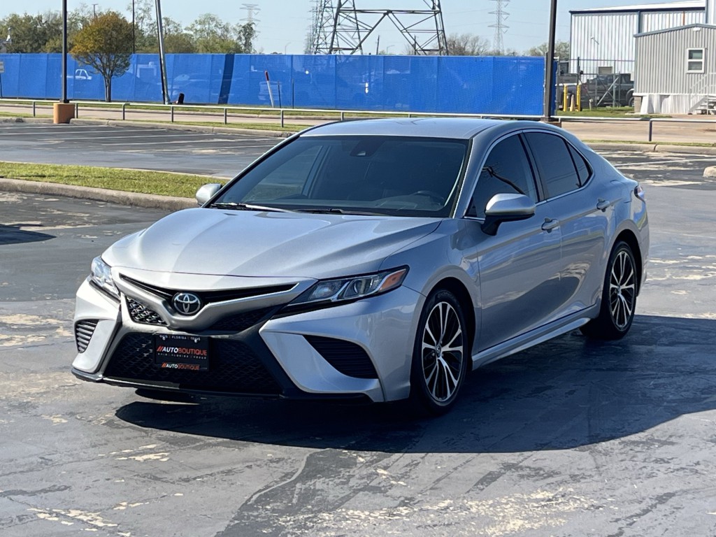 2020 Toyota Camry Image 6