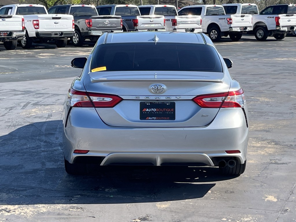 2020 Toyota Camry Image 8