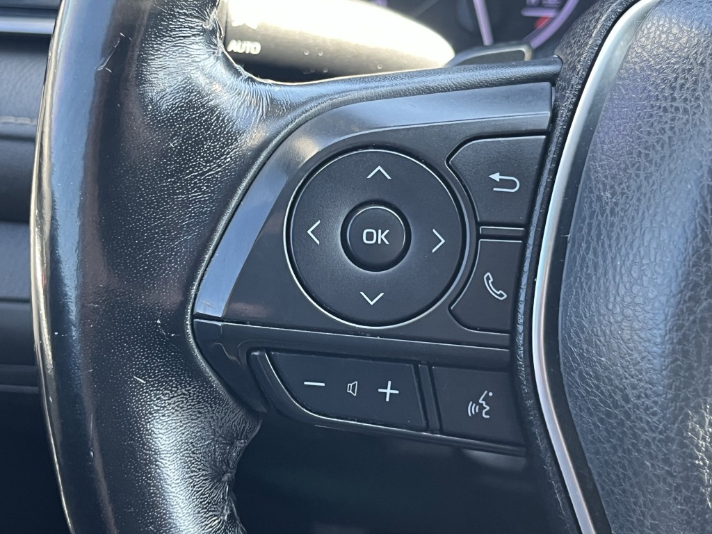 2020 Toyota Camry Image 20