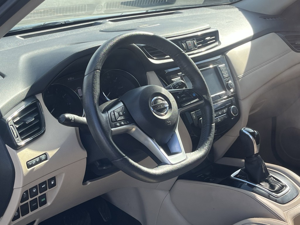 2020 Nissan Rogue Image 14