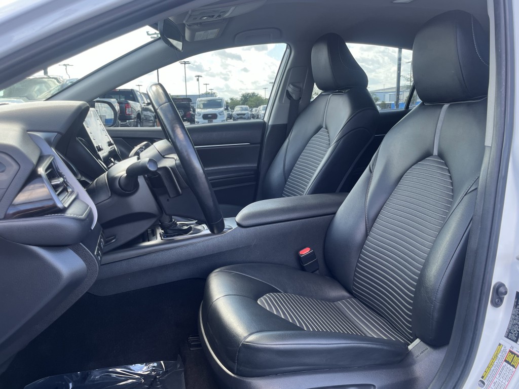 2021 Toyota Camry Image 14