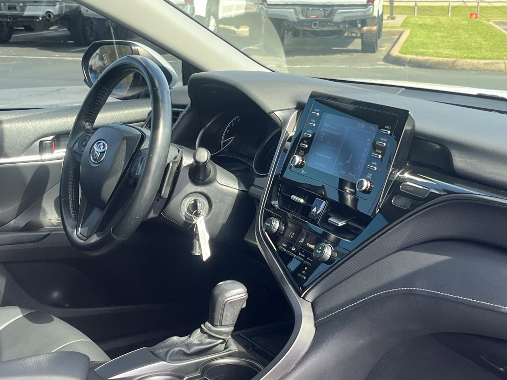 2021 Toyota Camry Image 15