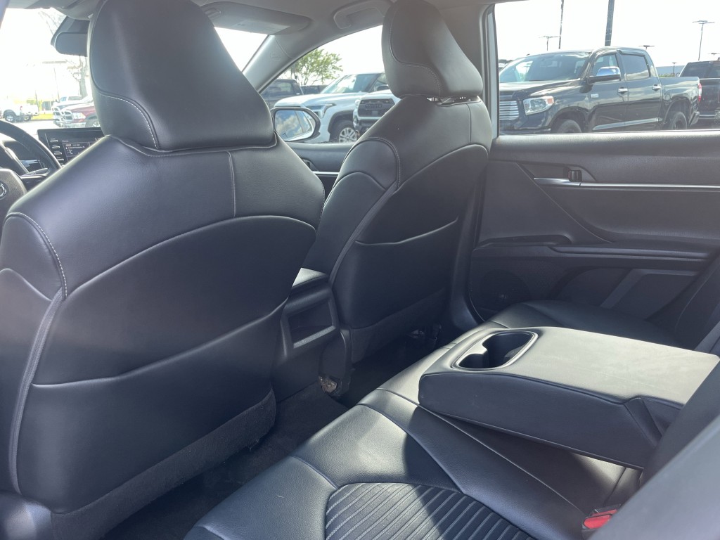 2021 Toyota Camry Image 18