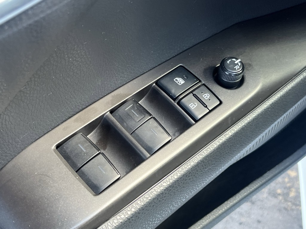 2021 Toyota Camry Image 19