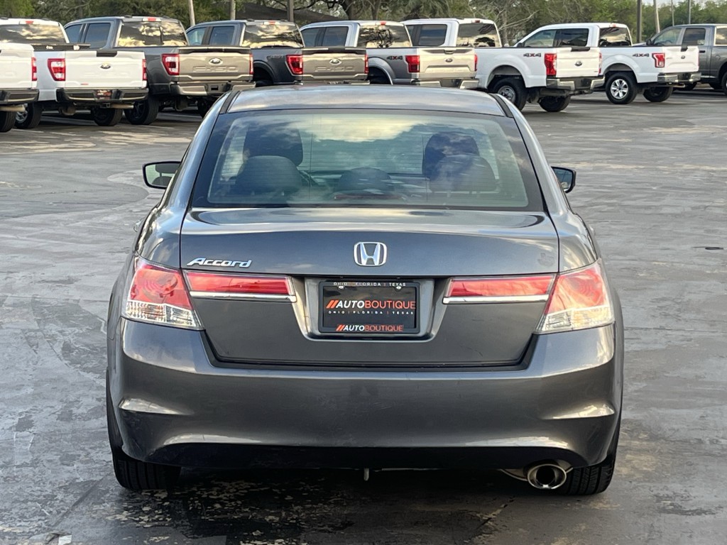 2012 Honda Accord Image 8