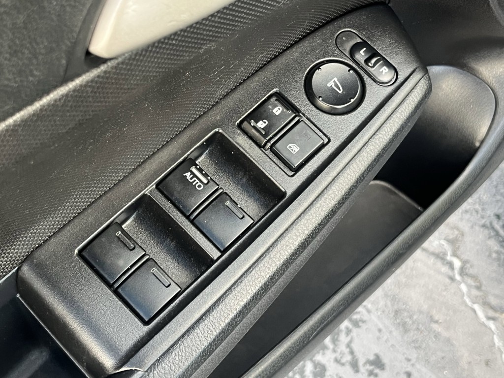 2012 Honda Accord Image 24