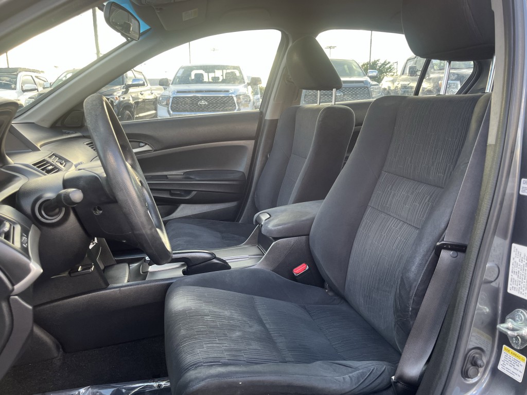 2012 Honda Accord Image 25