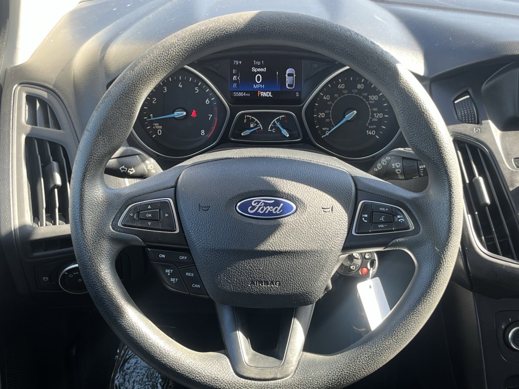 2016 Ford Focus Image 19